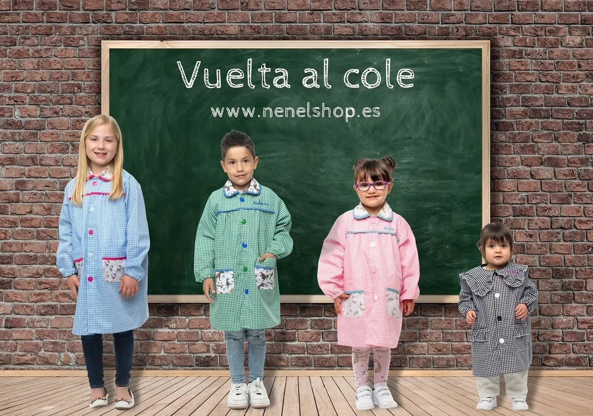 Nenel Bata Escolar Personalizada - Babi escolar infantil con Nombre Bordado – Mandilón personalizado para Niños – Modelo patrulla Canina