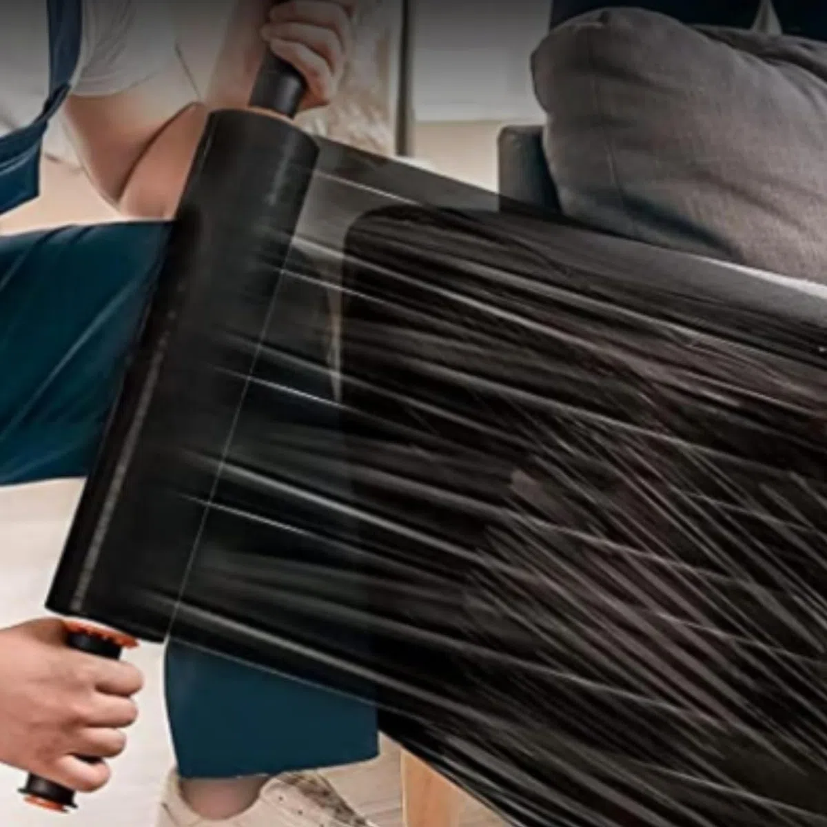 Casterli - Film Estirable 23 Micras 2kg,Film para Embalaje Industrial y para Paletizar, Rollo de Papel Film Resistente de Plástico con Alta Elasticidad para Mudanzas y Envíos (Negro, 2 Unidades)