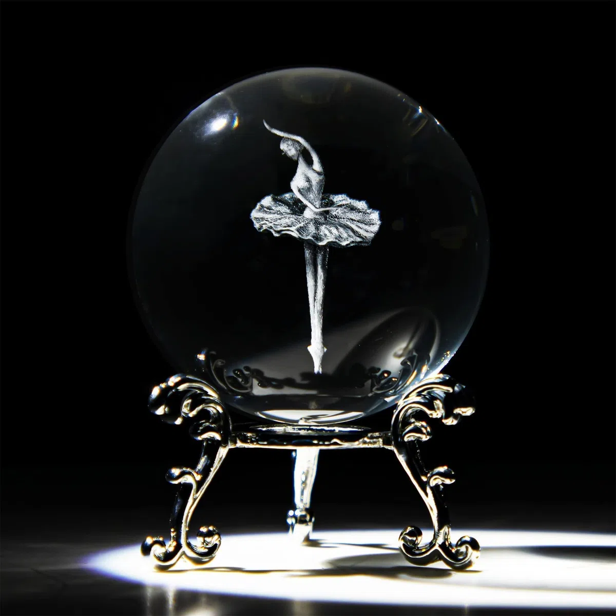 HDCRYSTALGIFTS Pisapapeles con bola de cristal grabada con láser en 3D, elegante bailarina de ballet, esfera de cristal, decoración para el hogar (60 mm, 2.4 pulgadas)