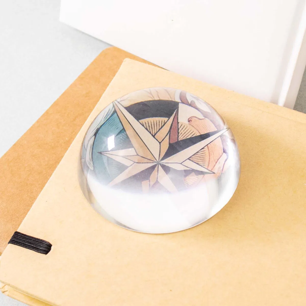 PROMO-SHOP Pisapapeles Ovalado Personalizado con la Foto que prefieras · Pisapapeles Decorativo de cristal con base plana aterciopelada · Incluye estuche de Regalo