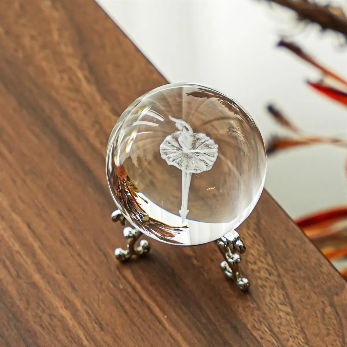 HDCRYSTALGIFTS Pisapapeles con bola de cristal grabada con láser en 3D, elegante bailarina de ballet, esfera de cristal, decoración para el hogar (60 mm, 2.4 pulgadas)