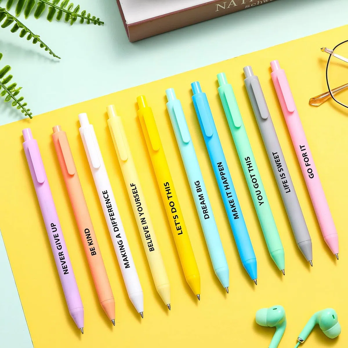 KAHEIGN 50 Piezas Bolígrafos Inspiradores, 14CM Macaron Bolígrafo Frases Motivacionales Bolígrafos Retráctiles de Tinta Negra para Jefes Oficina Escritorio Artículos Regalos (10 Estilos Positivos)