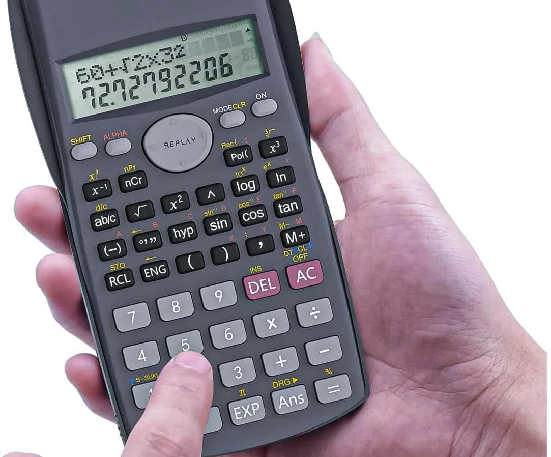 Plus Office Calculadora Científica para Ingeniería, Escuela y Universidad, Pantalla 2 líneas (10+2 dígitos). Funciones Hiperbólicas y Trigonométricas, 2 Años de Garantía, FX-82 Plus Color Negro