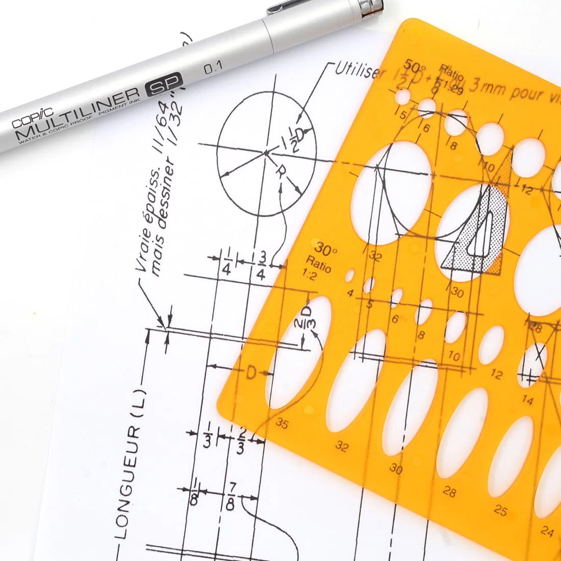by Graph'it - Normógrafo para dibujo técnico, mapa y esquemas - Arquitectógrafo - Trace Elipses Isométricos - Plástico resistente a los golpes - 62 formas de 20 a 50 grados