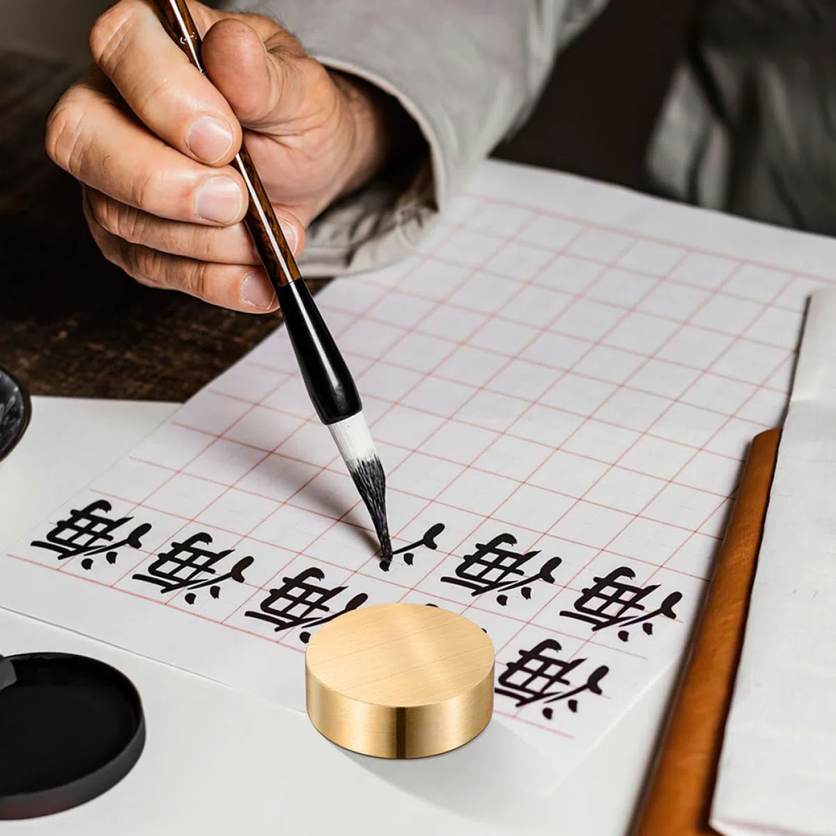 Pisapapeles De LatóN Redondo para Caligrafía China Peso De Caligrafía PráCtico para Escritorio Oficina Y Arte DiseñO SóLido De DecoracióN Y Sujeta Papeles