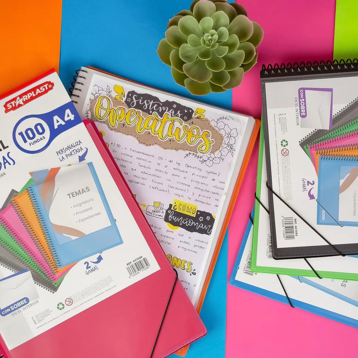 Starplast Carpeta Con Fundas Espiral Flexible - 60 fundas transparentes, A4, cierre elástico, tapa polipropileno, portada personalizable, para uso Escolar y Oficina - color Verde