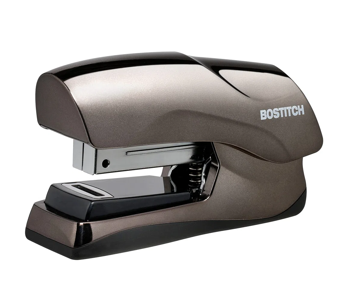Bostitch Grapadora resistente para oficina, capacidad de 40 hojas, sin atascos, media tira, cabe en la palma de tu mano, para aula, oficina o escritorio, color negro cromado