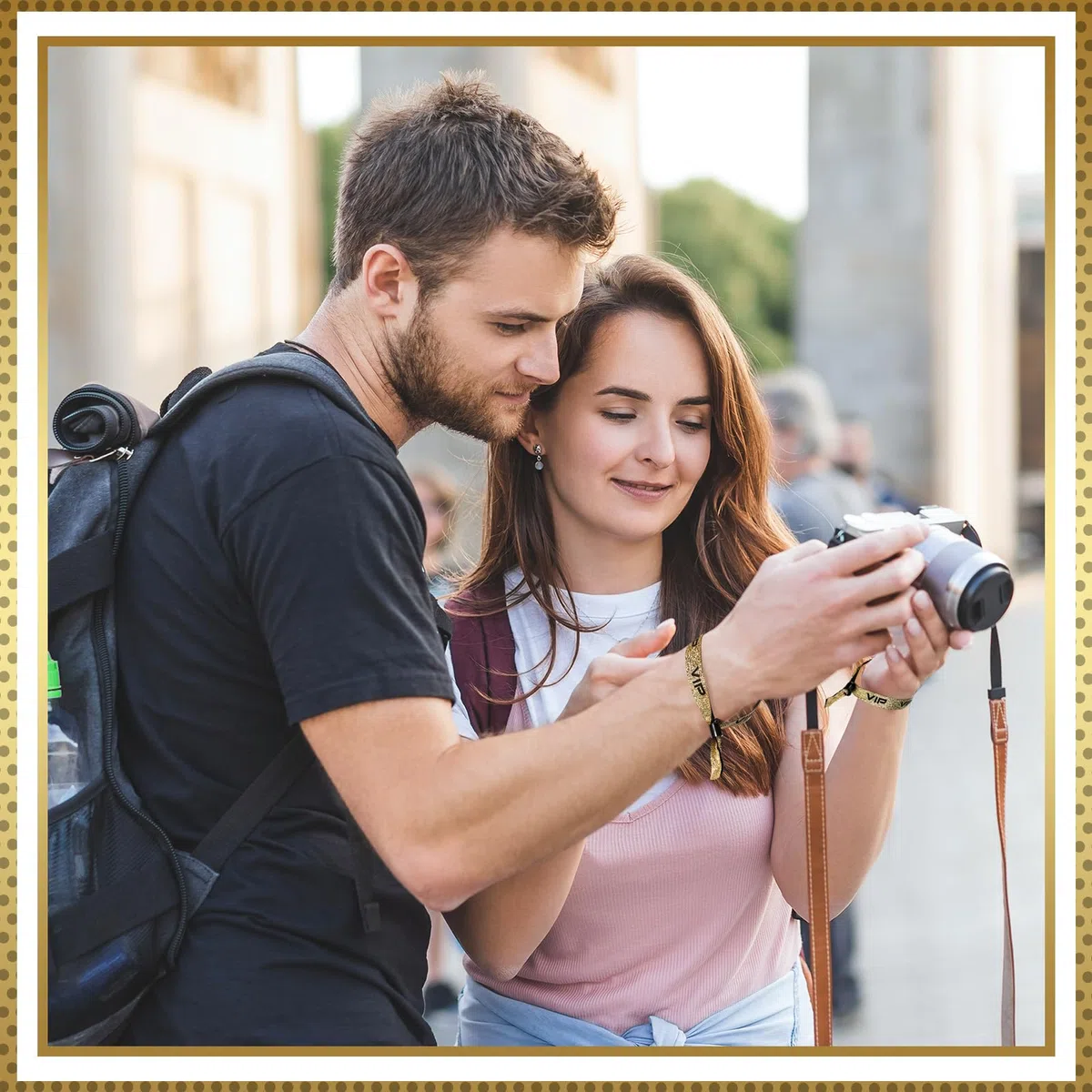 Aoriher 50 Pulseras de Identificación de VIP Doradas Cinta de Muñeca de Eventos de Tela Bandas de Entrada de VIP Pulseras de Festival para Fiesta de Boda Cumpleaños Conciertos Cine Exhibición