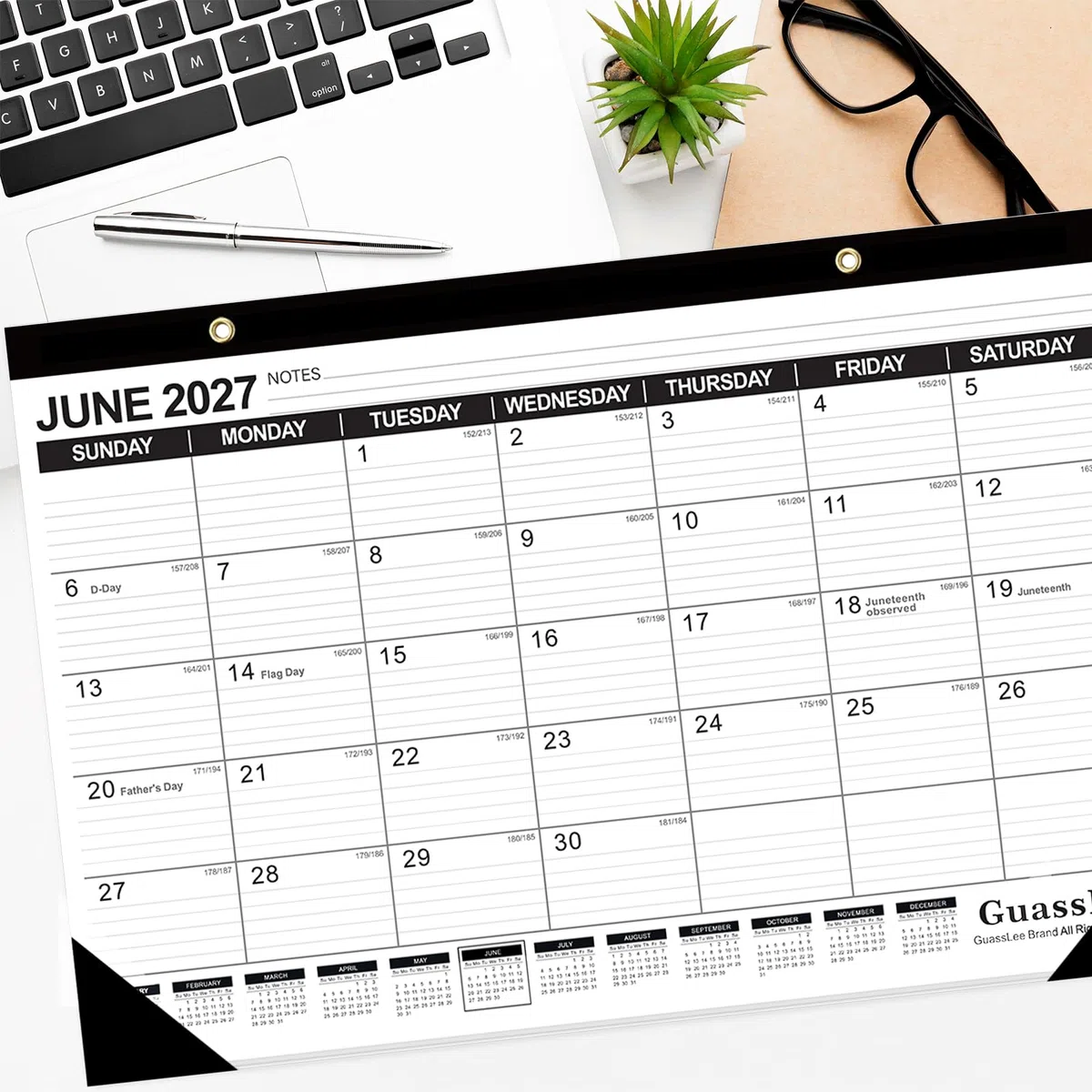Calendario de escritorio 2023-2024: 18 páginas mensuales de 17 x 11-1/2 pulgadas, desde enero de 2023 hasta junio de 2024, calendario de escritorio con fecha juliana para oficina en casa y escuela