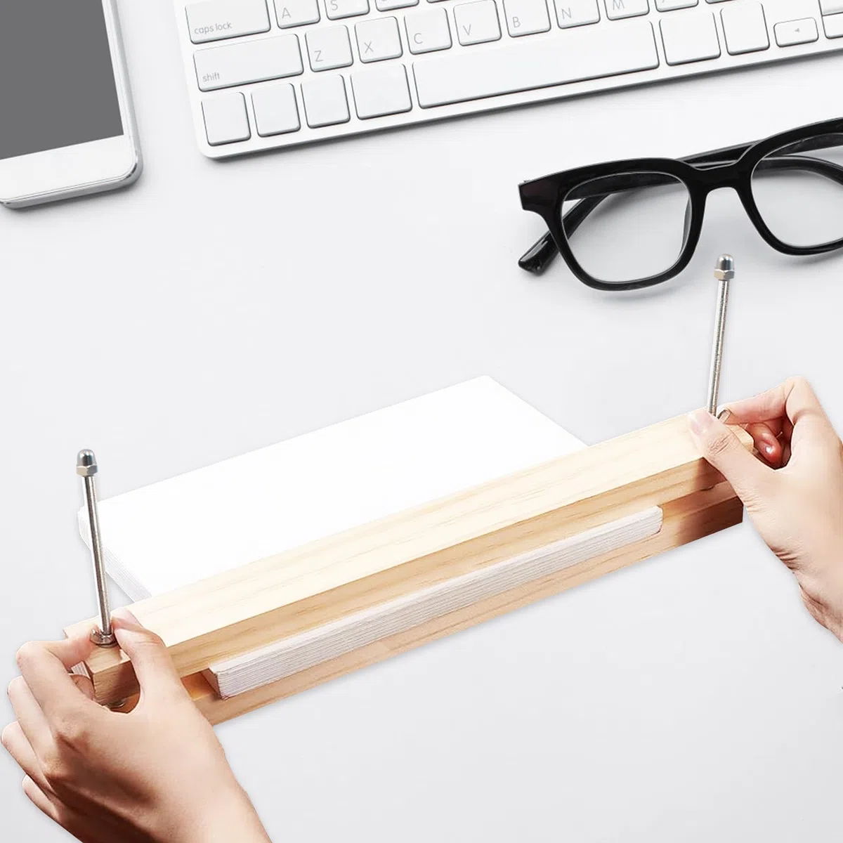 KeaJuidy 2 Sets Prensa de libros de Madera Prensa de Encuadernación Máquina de Prensa de Papel Plano Suministros de Encuadernación para Hogar Escuela Oficina Bricolaje
